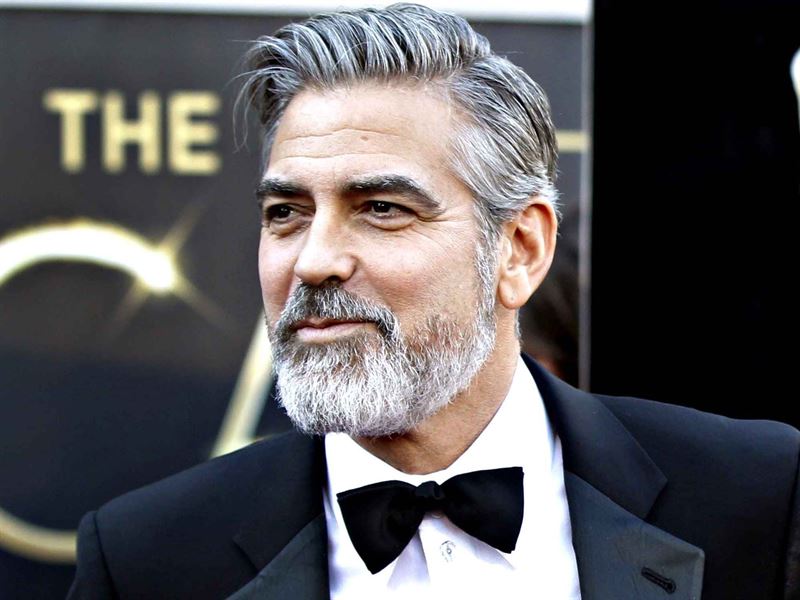 Anche George Clooney sceglie lo stile hipster