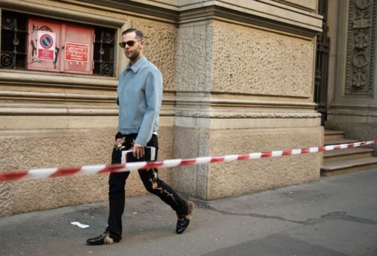 Street Style da Milano Moda Uomo: barba e capelli tagliati corti