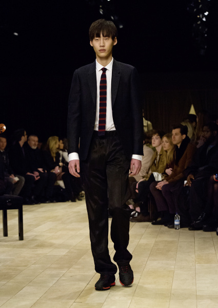 Burberry Menswear January 2016 Collection - Look 23