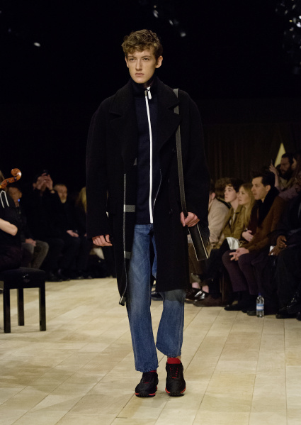 Burberry Menswear January 2016 Collection - Look 7