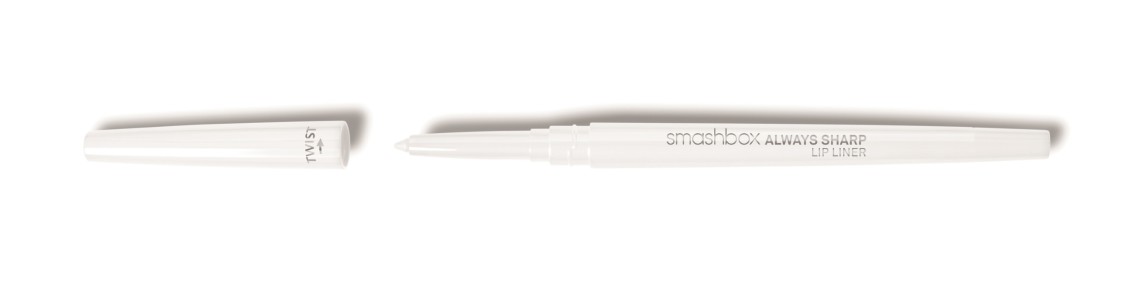 ALWAYS SHARP_CLEAR_OPEN-Smashbox-Questa matita definisce facilmente le labbra e crea una barriera trasparente che impedisce al colore di sbavare o macchiare.  E’ un primer infallibile per qualsiasi rossetto  tu abbia nella borsa.