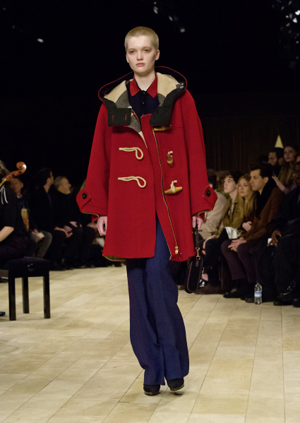 Burberry Womenswear Pre-Collection - Look 22