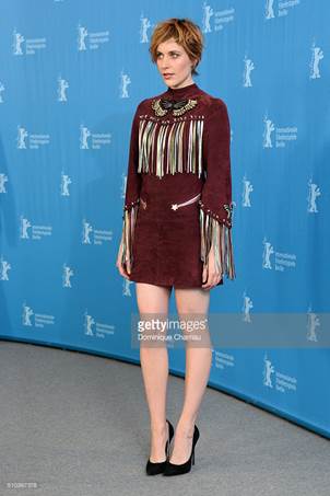 Greta Garwig in Casadei all'“66th Berlin International Film Festival”